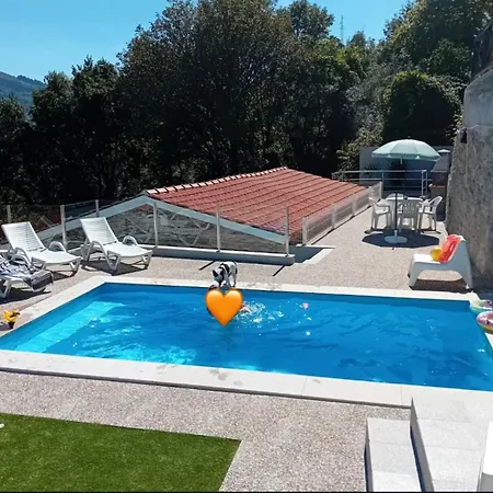 Geres Village Сasa de vacaciones *